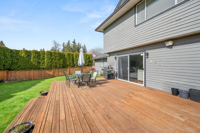 5651 W Kilmore Crescent, House other with 3 bedrooms, 2 bathrooms and 12 parking in Surrey BC | Image 38