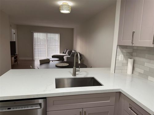 403-2635 Nw 104th Ave, Sunrise, FL, 33322-6300 | Card Image