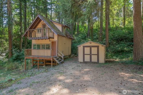 41411 109th Avenue Ct E, Eatonville, WA, 98328-8110 | Card Image