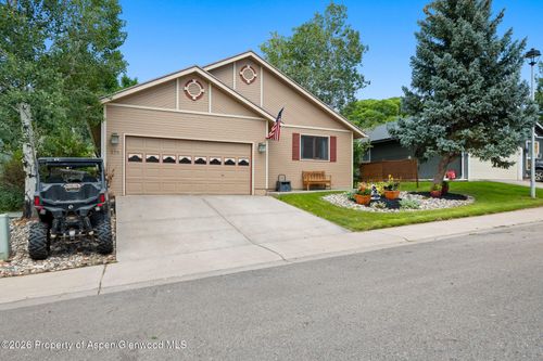279 Buckthorn Rd, New Castle, CO, 81647-9416 | Card Image