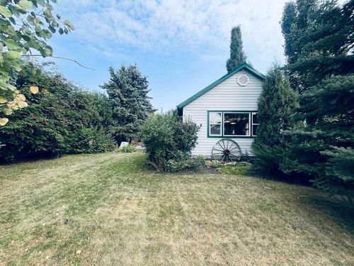 {{alt}} | Card Image