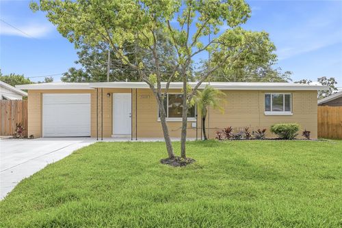 2048 Hess Dr, HOLIDAY, FL, 34691-4250 | Card Image