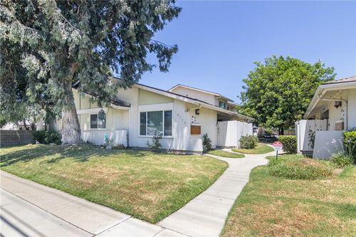 5-16755 Parthenia St, North Hills, CA, 91343-5502 | Card Image