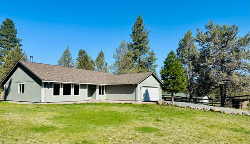 16524 Fieldcrest Rd, Klamath Falls, OR, 97603-9566 | Card Image
