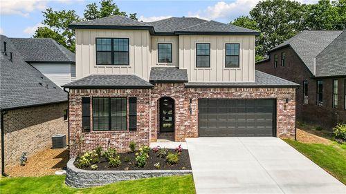 2512 N Crossover Rd, Fayetteville, AR, 72703-4368 | Card Image