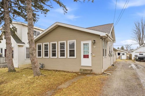 613 Shawano Avenue, OSHKOSH, WI, 54901 | Card Image