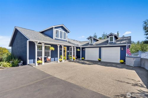 1480 Pacific Ave, Raymond, WA, 98577-9134 | Card Image