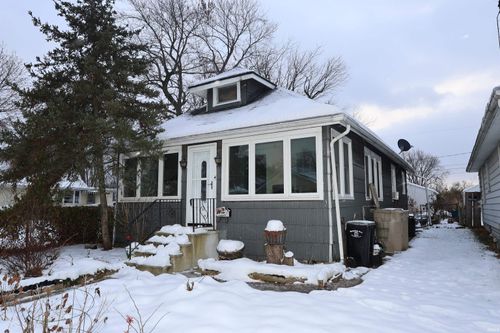 2226 Roger St, South Bend, IN, 46628-2239 | Card Image