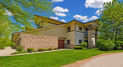 500 W Bender Rd, GLENDALE, WI, 53217-4100 | Card Image