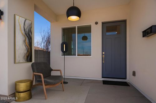 1913 W Adams St, Phoenix, AZ, 85009-5240 | Card Image