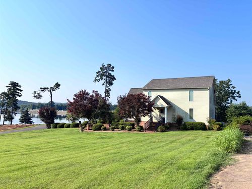 80 Showboat Cv, Morris Chapel, TN, 38361-1700 | Card Image