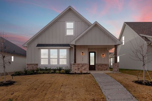 205 W 7th St, Justin, TX, 76247 | Card Image