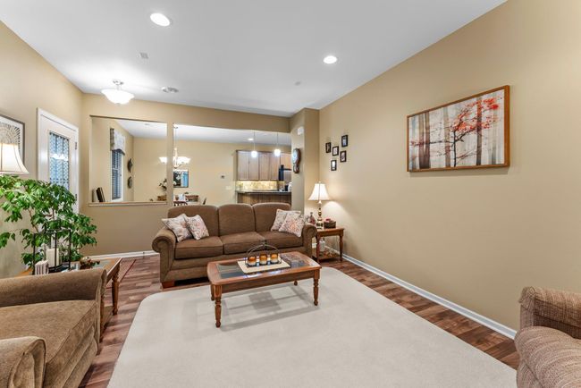 Living Room | Image 8