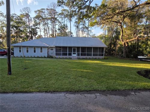 10 Patricia Rd, Yankeetown, FL, 34498-2224 | Card Image