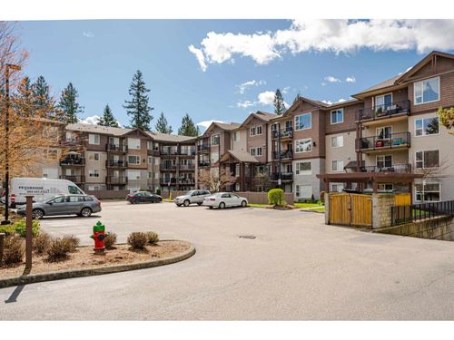 111-2581 Langdon St, Abbotsford, BC, V2T7A3 | Card Image