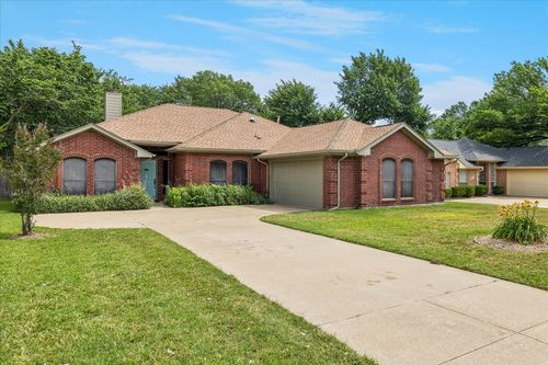 1263 Wendy Ct, Kennedale, TX, 76060-6030 | Card Image