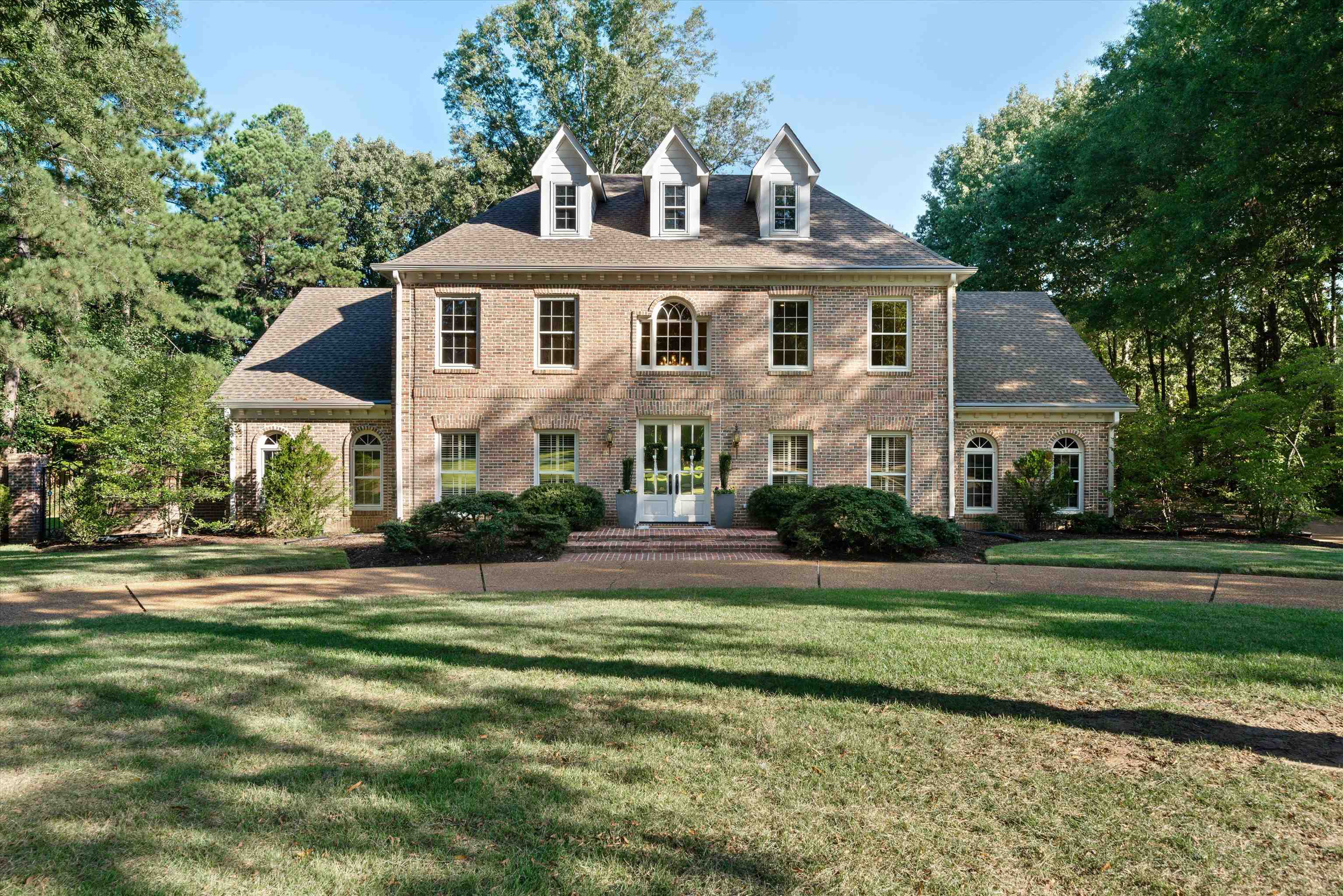 Forest Hill Ln, Germantown, TN 38139