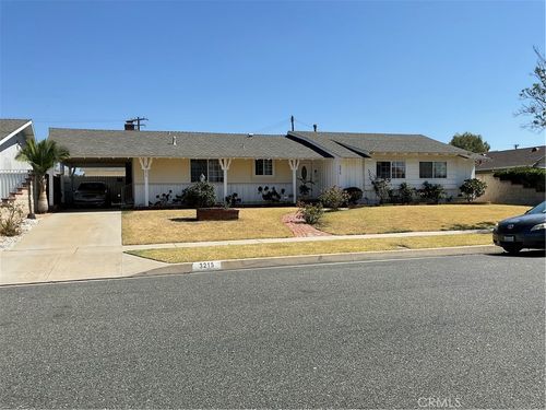 3215 Warwood Rd, Lakewood, CA, 90712-3747 | Card Image