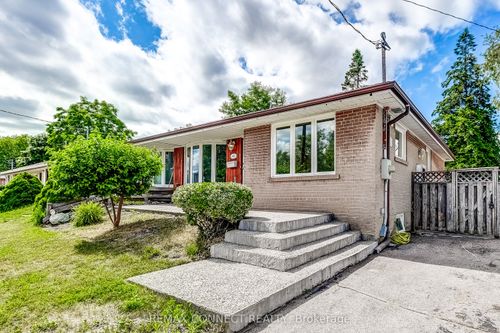 53 Glory Cres, Scarborough, ON, M1E2B9 | Card Image