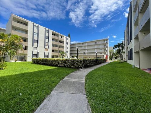 1123-10090 Nw 80th Ct, Hialeah Gardens, FL, 33016-2255 | Card Image
