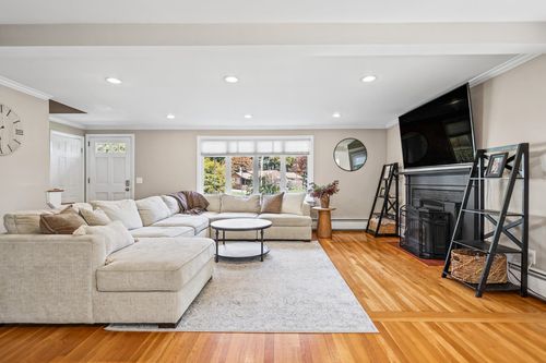 16 Sleepy Hollow Road, Atkinson, NH, 03811 | Card Image