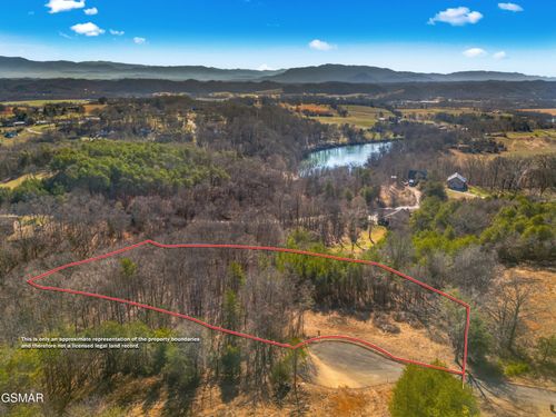 53 Kenneth Overlook, Kodak, TN, 37764 | Card Image