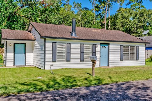 200 Lynwood St, Vidor, TX, 77662-5820 | Card Image
