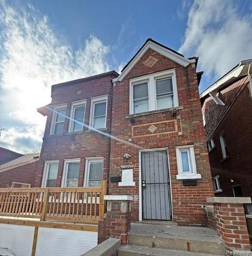 14889 Sussex St, Detroit, MI, 48227-2604 | Card Image