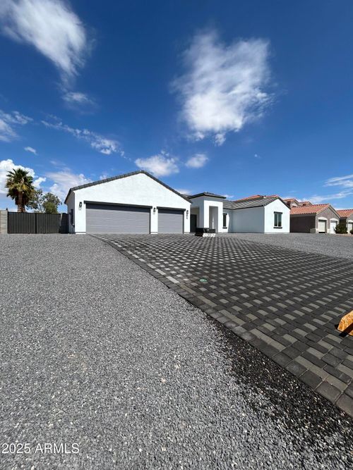 8610 W Monaco Blvd, Arizona City, AZ, 85123-6664 | Card Image