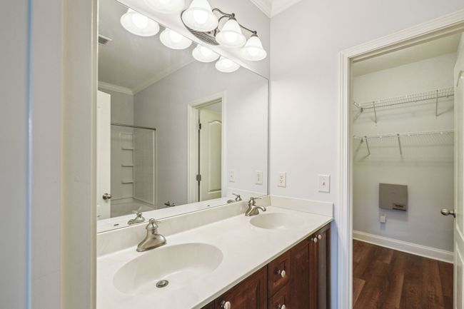 Primary Bath Room | Image 18