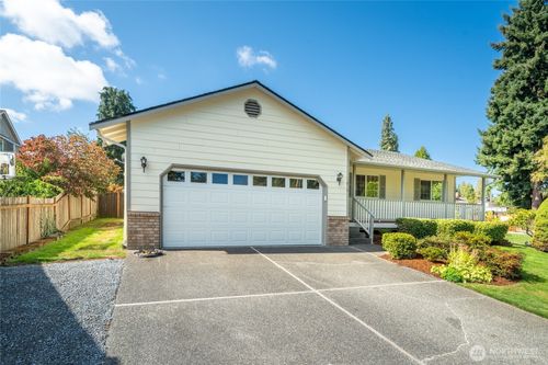 1814 Leland Dr, Everett, WA, 98203-6737 | Card Image