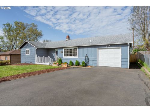 3058 Ne Follett St, Roseburg, OR, 97470 | Card Image
