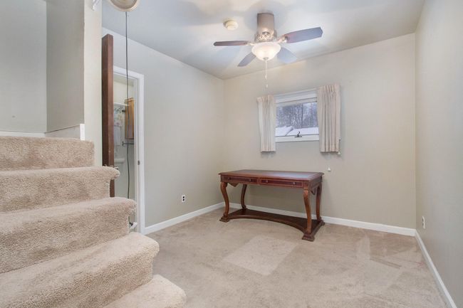 Nook between hallway and laundry room | Image 19