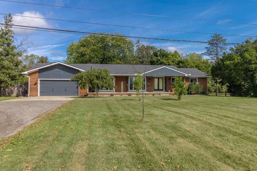 4118 S Custer Rd, Raisinville Twp, MI, 48161-9706 | Card Image