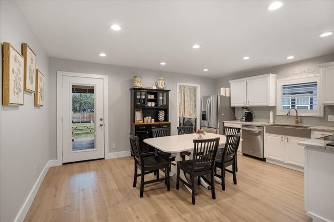 310 W Mcgee St, House other with 2 bedrooms, 2 bathrooms and null parking in Sherman TX | Image 9