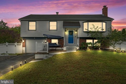 24 Lamppost Ln, SOMERDALE, NJ, 08083-2302 | Card Image