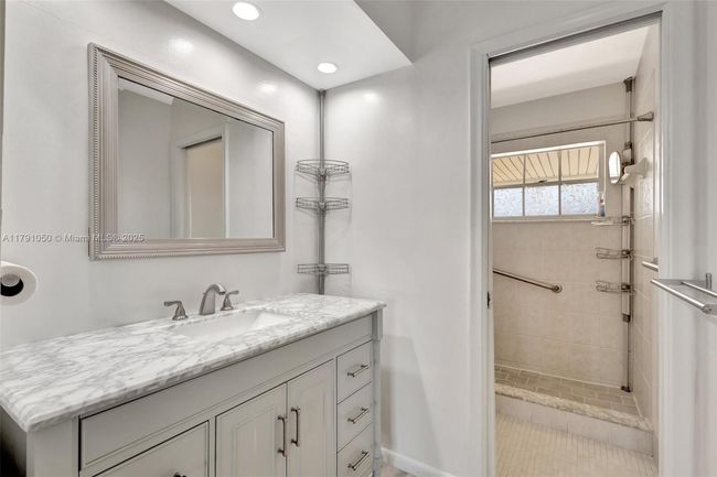 APT-316 - 5540 Tamberlane Cir, Condo with 2 bedrooms, 2 bathrooms and null parking in Palm Beach Gardens FL | Image 29