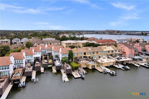 415 Horseshoe Bay North Blvd, Horseshoe Bay, TX, 78657-6331 | Card Image