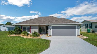 5212 Oxford Court, House other with 3 bedrooms, 2 bathrooms and null parking in Wildwood FL | Image 1