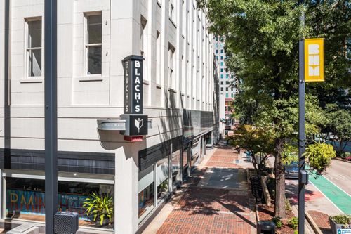 apt-402-300 20th St N, BIRMINGHAM, AL, 35203-3529 | Card Image