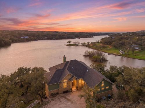 320 Park Ln, Burnet, TX, 78611-2924 | Card Image
