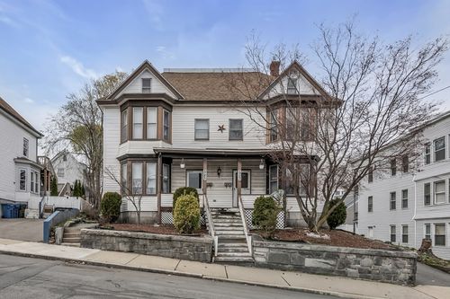 925-923-925 Essex St, Lawrence, MA, 01841-4643 | Card Image