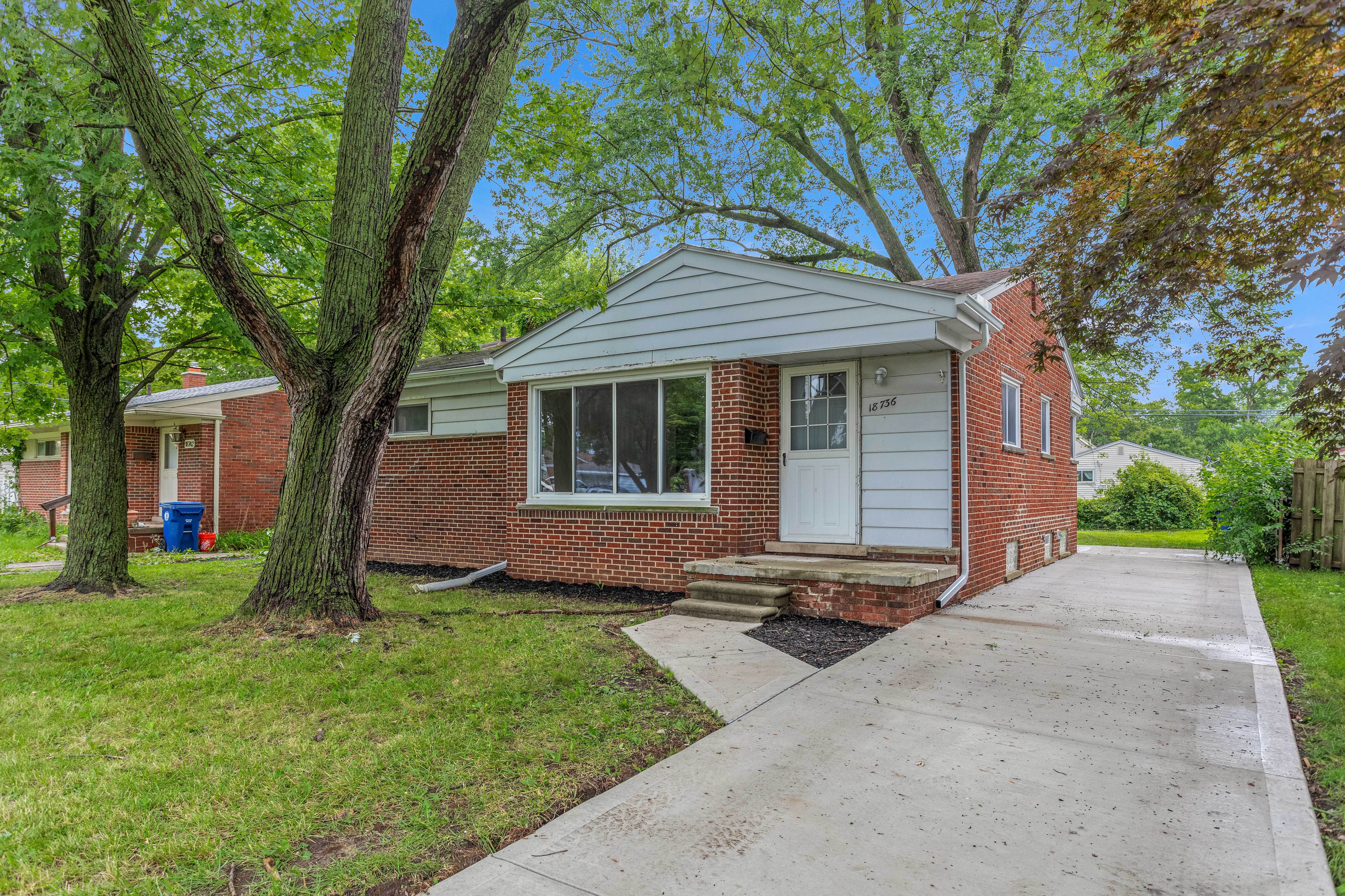 Woodworth , Redford, MI 48240