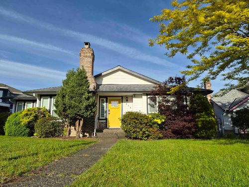 1858 Walnut Cres, Coquitlam, BC, V3J7S9 | Card Image