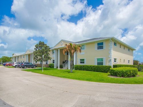 107-500 Grove Isle Cir, Vero Beach, FL, 32962-8536 | Card Image