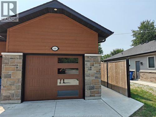 b-6 Helen, Tilbury, ON, N0P2L0 | Card Image