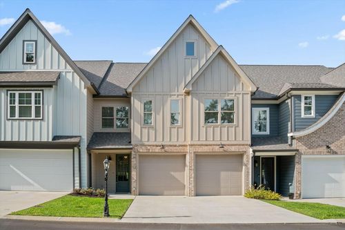 9686 Dutton Ln, Ooltewah, TN, 37363-1527 | Card Image