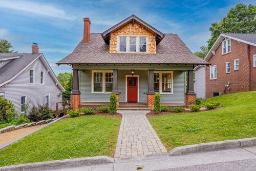 263 Oak Hill St Ne, Abingdon, VA, 24210-2823 | Card Image