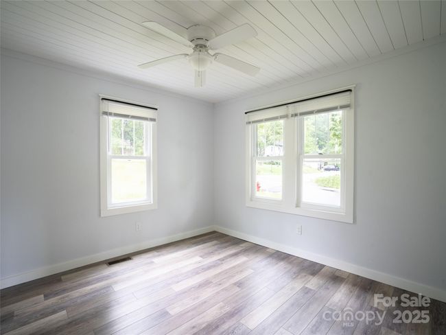 250 Oakdale St, House other with 2 bedrooms, 1 bathrooms and null parking in Brevard NC | Image 5