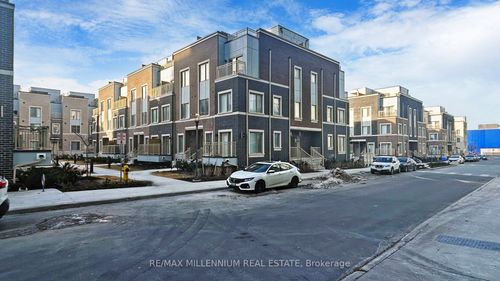 64-31 Honeycrisp Cres, Concord, ON, L4K0N6 | Card Image